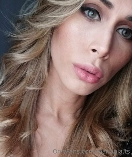 mariapia ts model sexy images