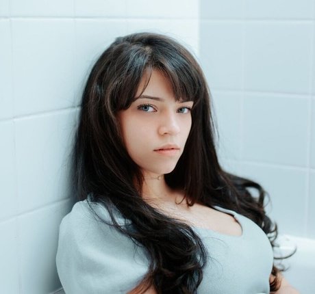 Brittany Venti adult actress photo