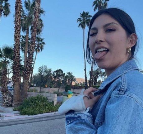 sydsogood pornstar adult image