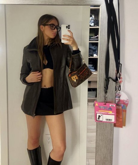 Tate McRae best star images