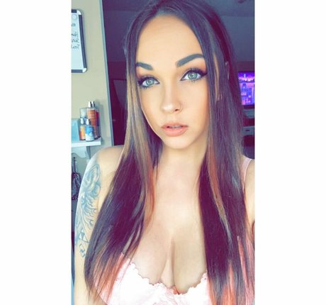 Victoria Rhyne star high quality archive