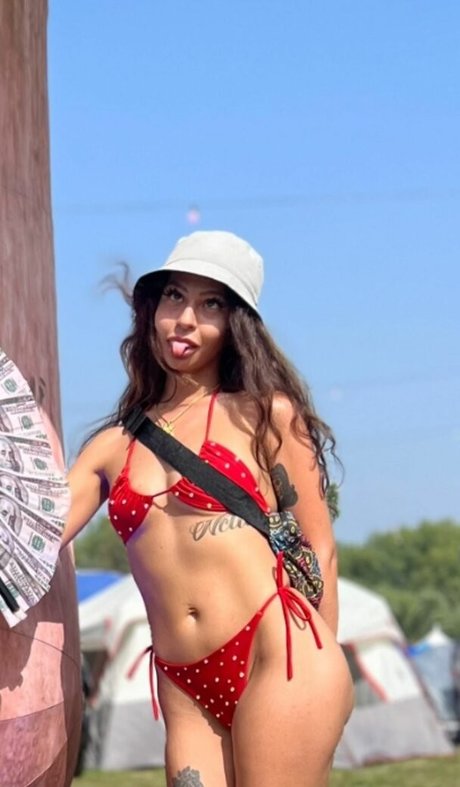 jovanajoestar pretty pornstar picture