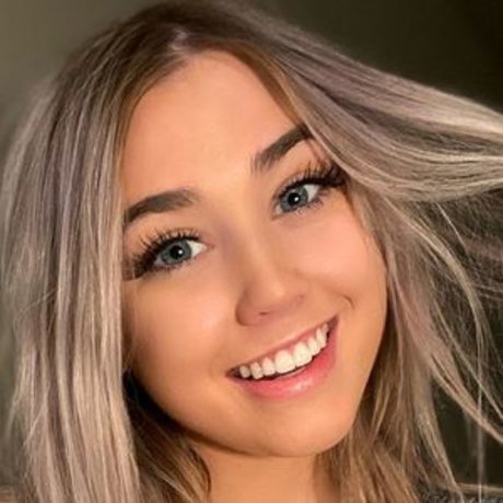 Hailsbee high quality pornstar pics