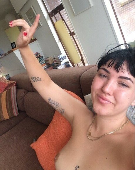 New Zealand Girls sexy actress galleries