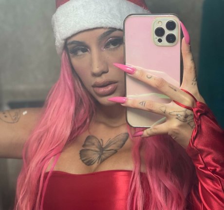 AZZY perfect star photos