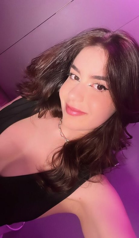 Sofia Santino model erotic photos