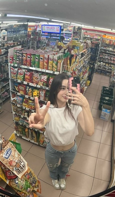 latina teen onlyfans pornos image