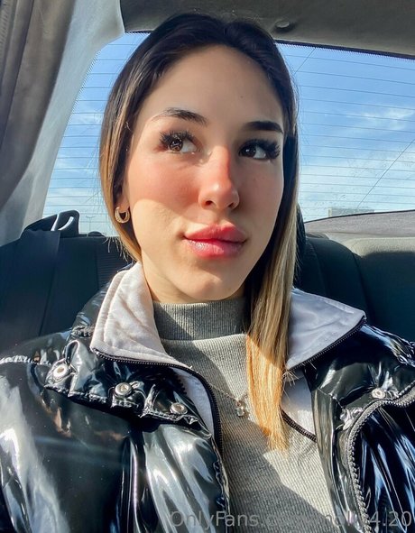 molly4 20 model nudes img