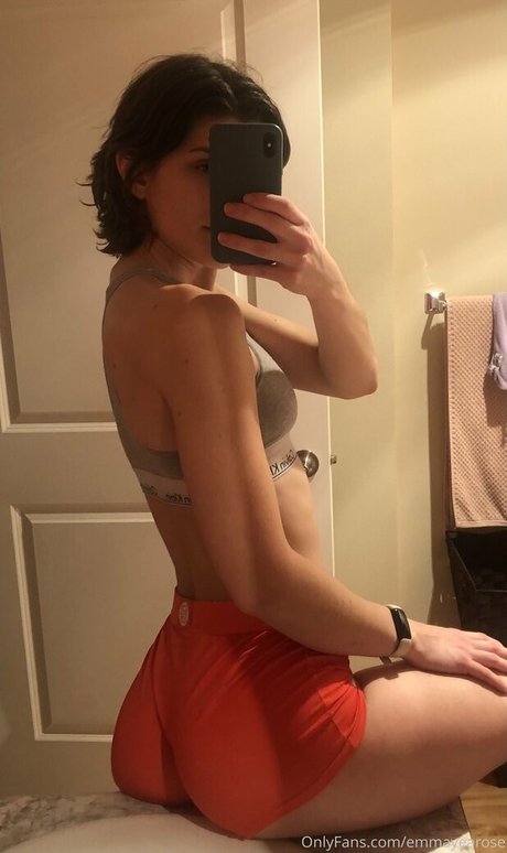 emmayearose pretty model picture