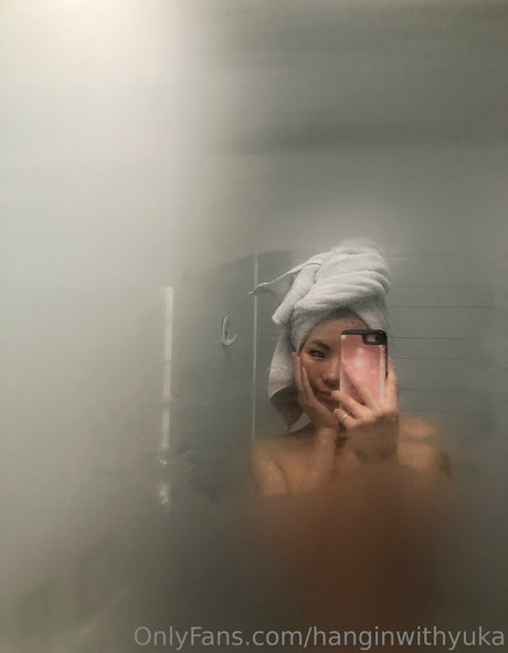 hanginwithyuka4free nude actress galleries