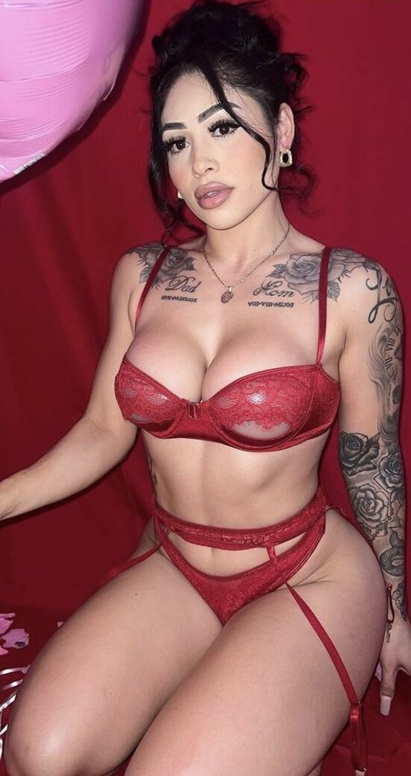 therealissalicious pornographic model photos