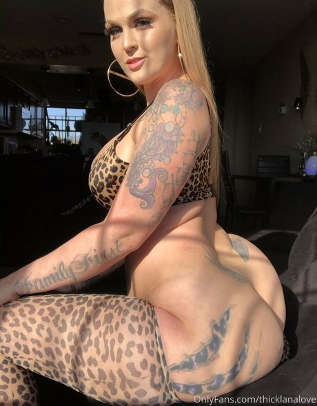 thicklanalove pornographic actress pics