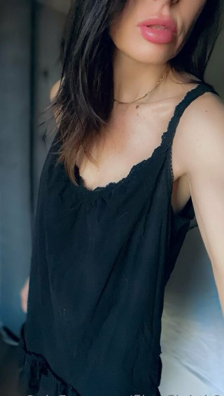 flirtyflightb2 high quality actress picture