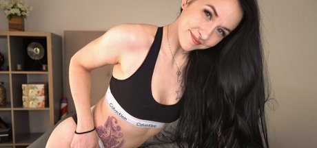 aliceblack model top pictures