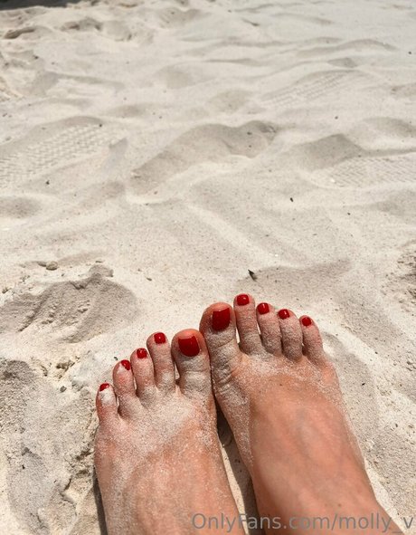 molly v nude actress pictures