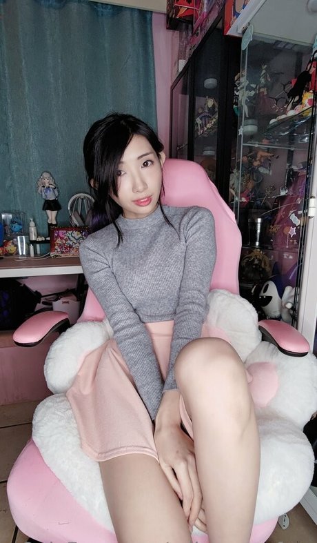 mikan cosfree model hot archive