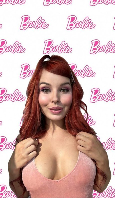 lina hill model beautiful images