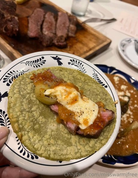 misswarmjfree model best img