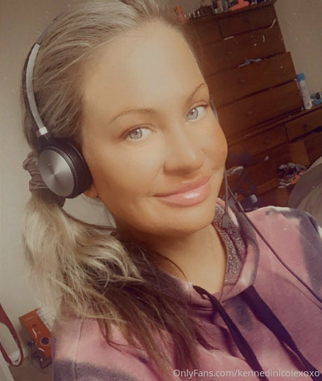 kennedinicolexoxo pornstar erotic img