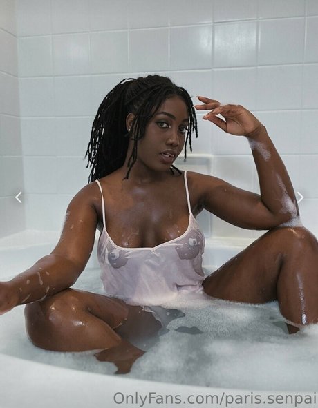 Paris Senpai model free photos