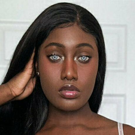 Paris Senpai pornstar pretty photos