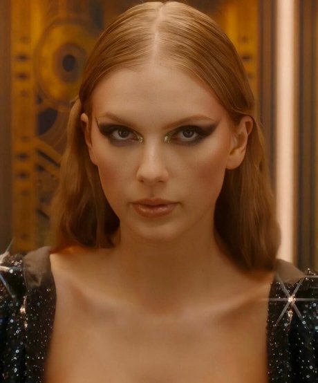 asian top onlyfans sexy nude photos