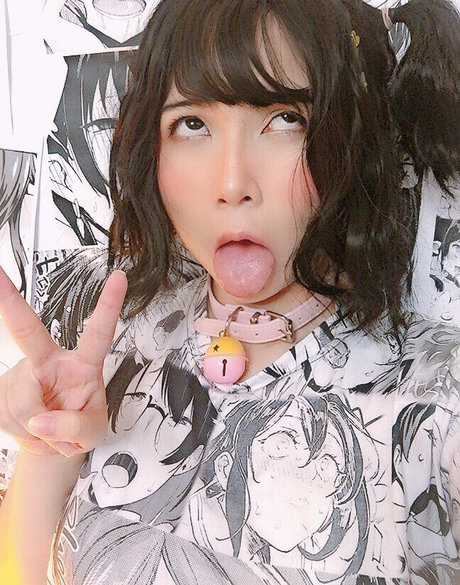 uyuy2907 model adult image