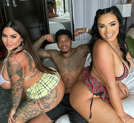 asian star onlyfans adult photo