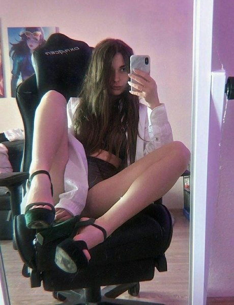 Arina Berdnikova pornstar picture