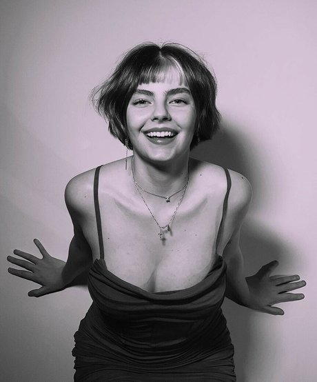 Triz Pariz star porn gallery