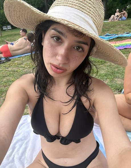 domi elizabethh pornstar nudes photos