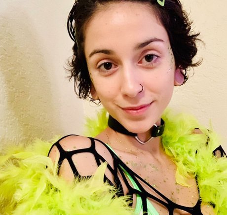 Yana Mori porn star img