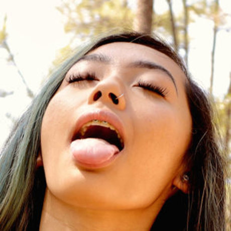 Bxetao adult actress photo