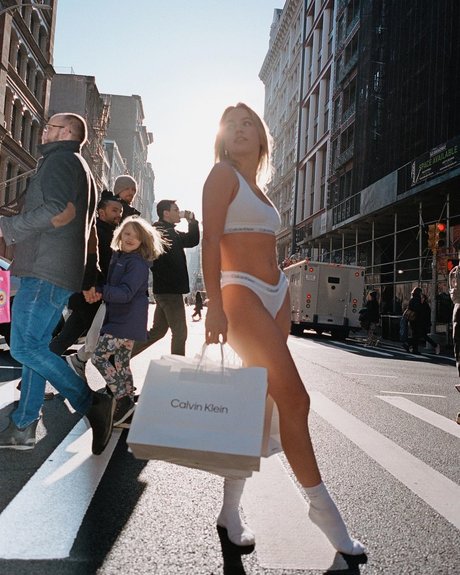 Emma Brooks erotic star photo