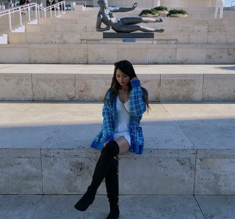 Cindy Phan sex model photo