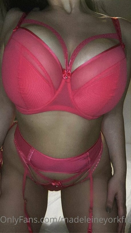 madeleineyorkfree pornstar naked images