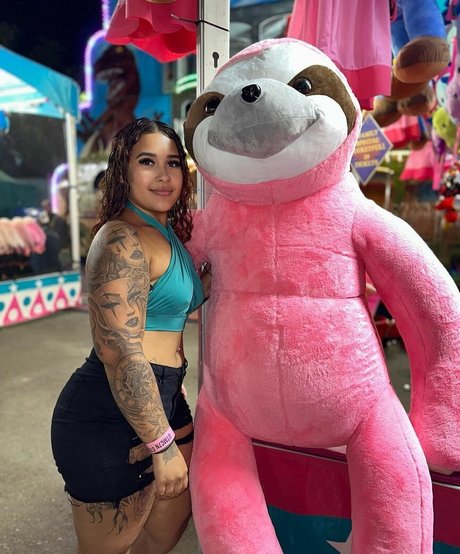 ygdestinyy nudes model archive