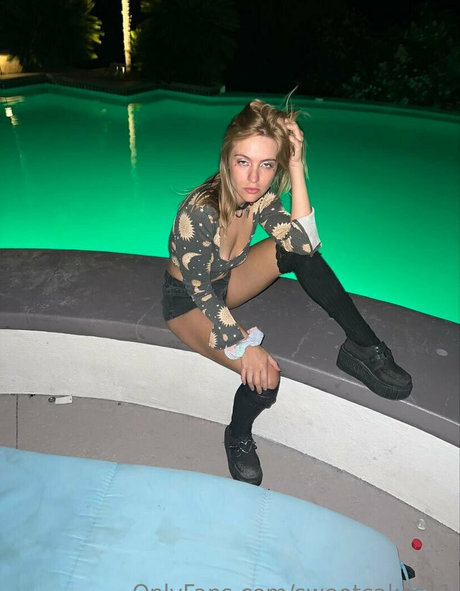 sweetcakes11 model naked archive