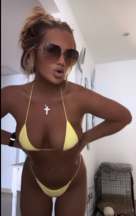 Mia Woodhall sex actress img