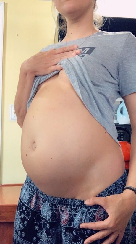 misscherryfitx high quality actress images