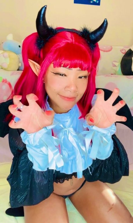 Noodle porn model pic