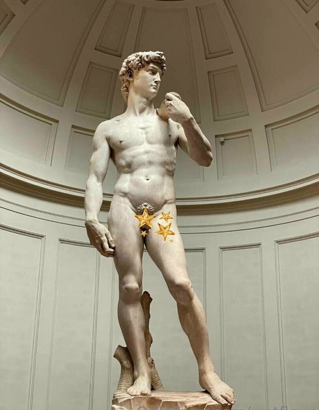 Wetfleur naked model pics