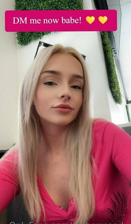 Ambermooody star naked pics