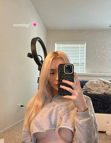 Ambermooody pornstar exclusive galleries