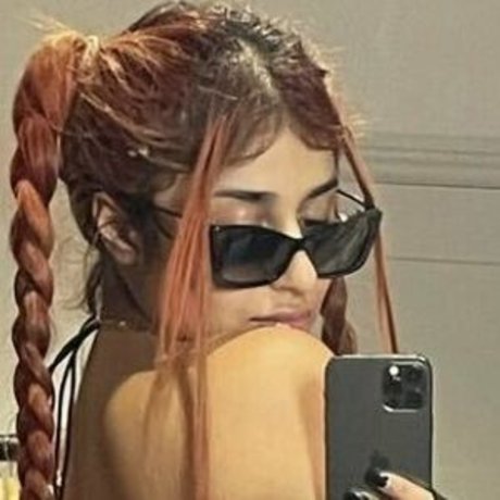 HanaMyMood model pretty image