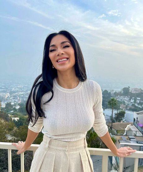 Nicole Scherzinger xxx model gallery
