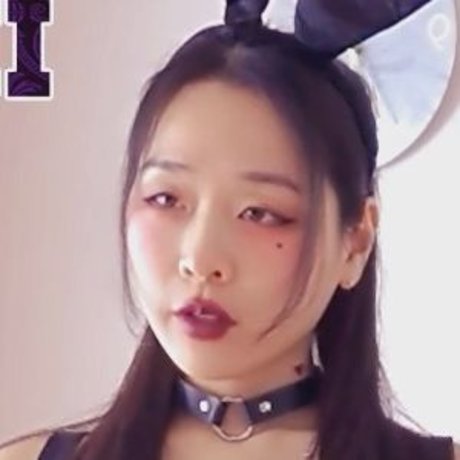 Ninibae model hd images