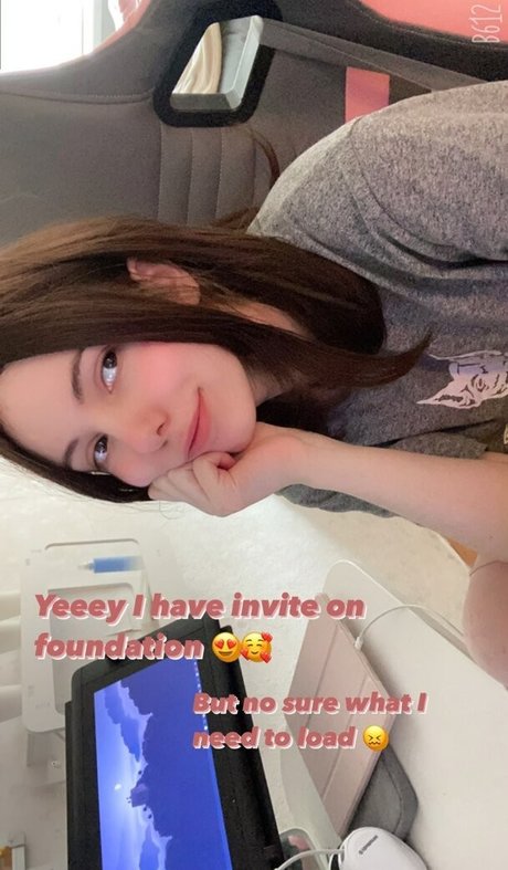 Kittew model adult galleries