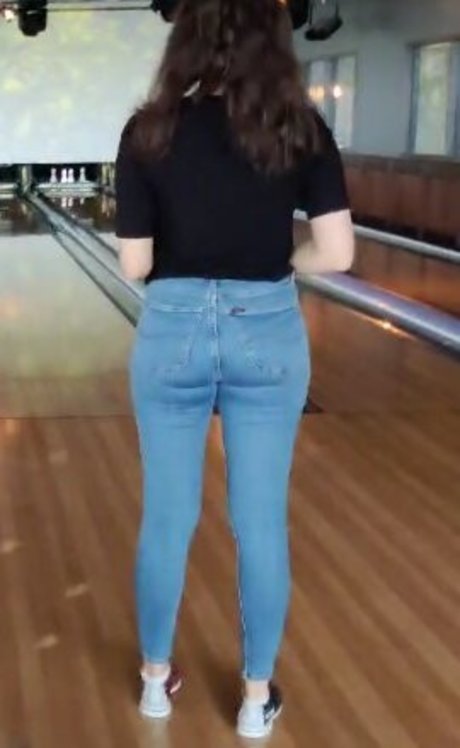 yabbe star hot galleries