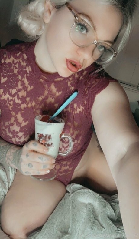 athletic blonde onlyfans nudes galleries